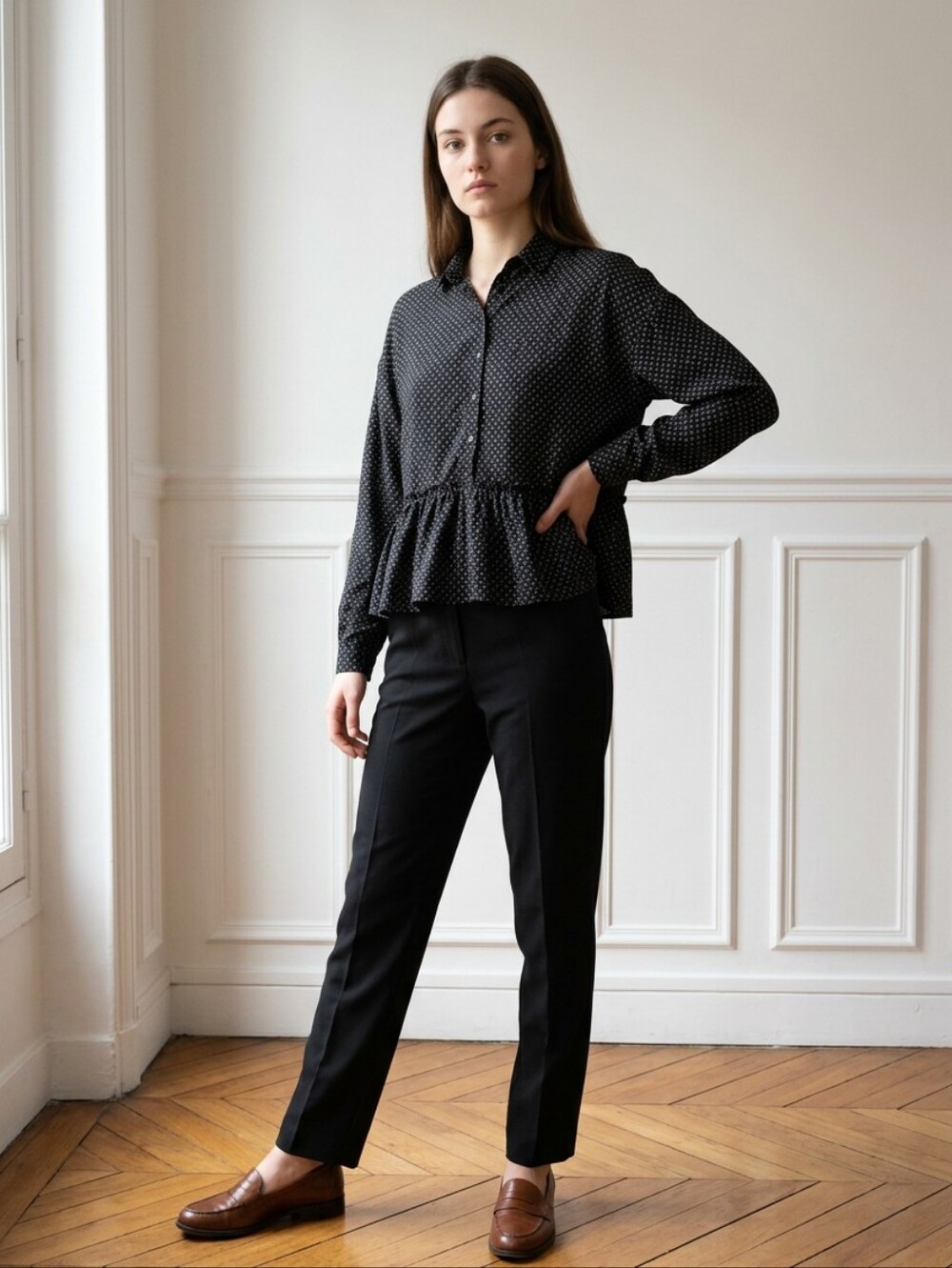 Glam Black Gold Geo Print Blouse. Size S